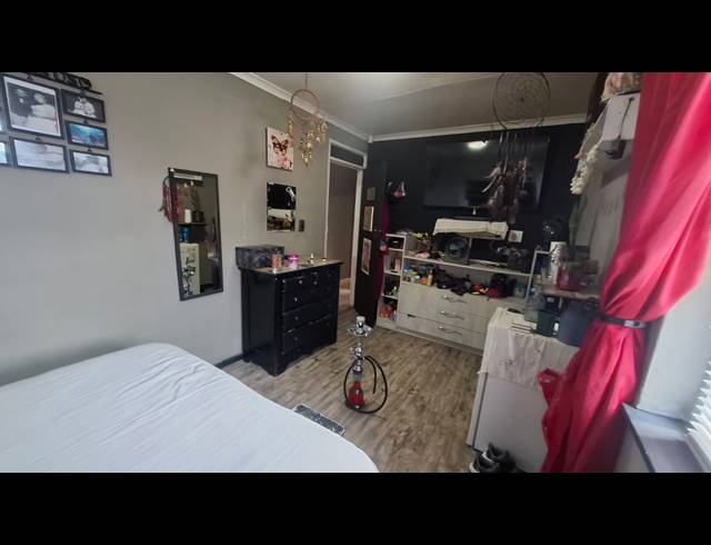 3 BEDROOM FREEHOLD FOR SALE IN STRANDFONTEIN VILLAGE